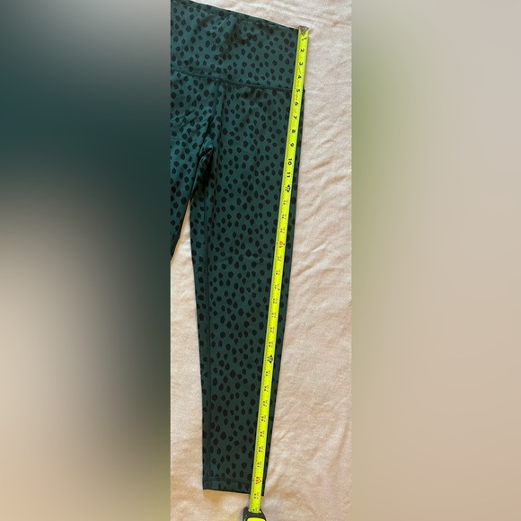 Aerie cropped leggings, size Medium. - Picture 5 of 5